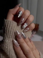 Miffy Nails YOLO - Riley C (Co-Creator) 🔮