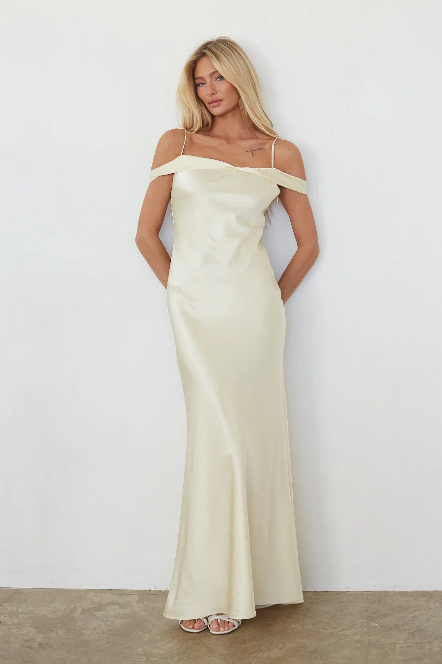 Aileen Off the Shoulder Maxi Dress