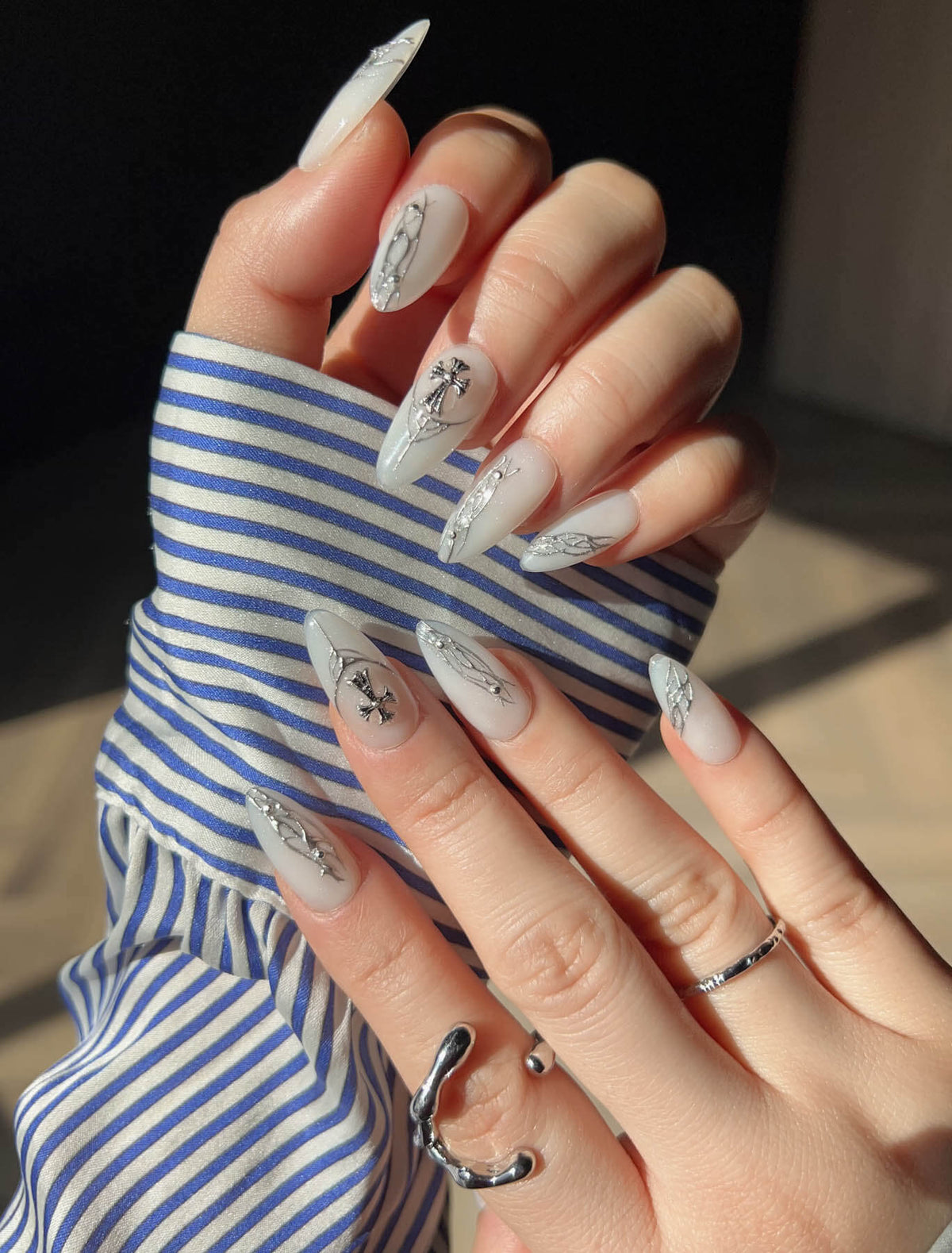 Metallic Patterned White Nails