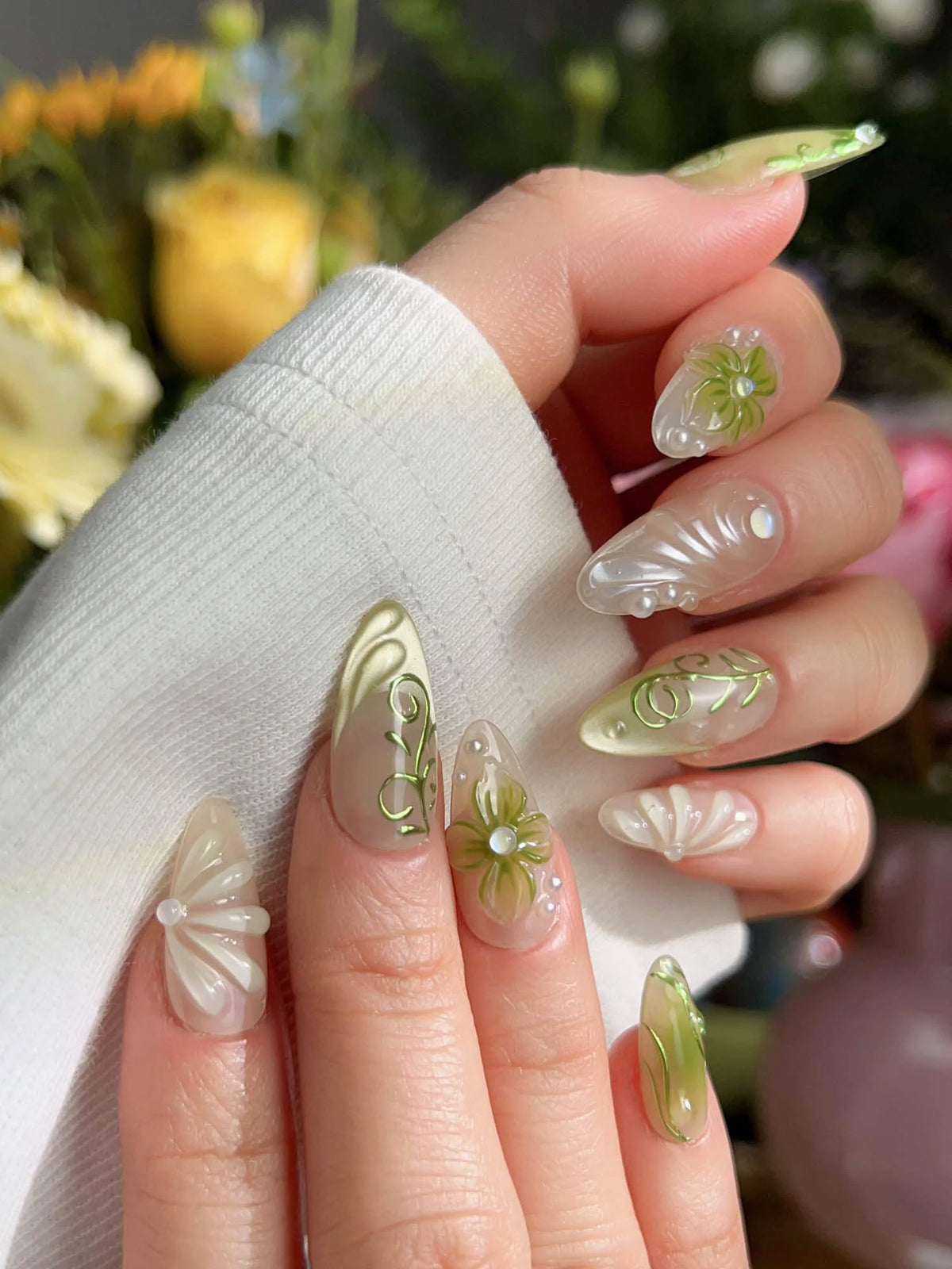 Vines - Sneaky Climber