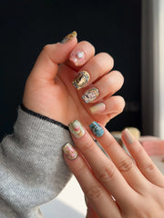 Fairytale at Fingertips